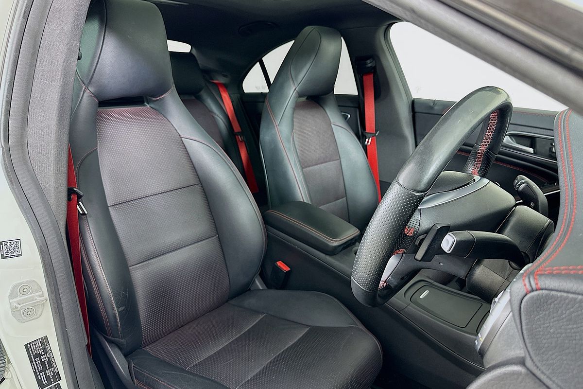 2015 Mercedes-Benz CLA 250 SPORT 4MATIC 117 MY15