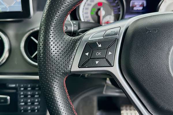 2015 Mercedes-Benz CLA 250 SPORT 4MATIC 117 MY15