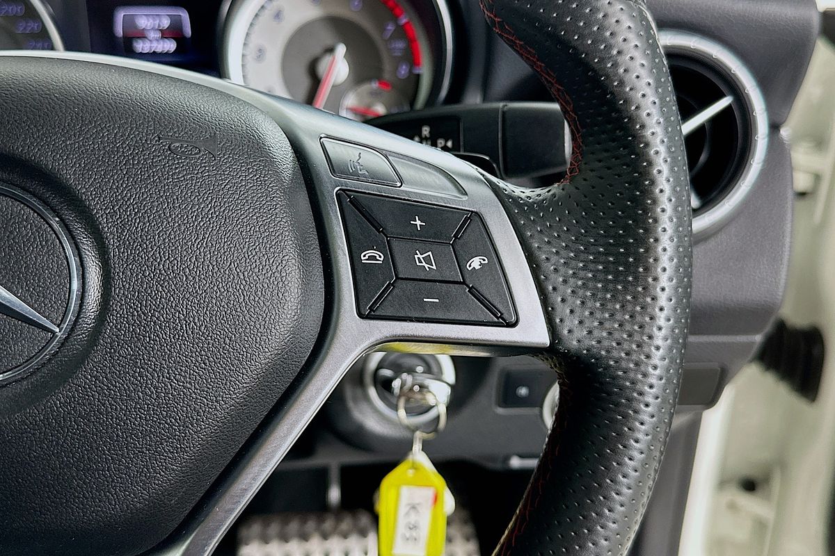 2015 Mercedes-Benz CLA 250 SPORT 4MATIC 117 MY15