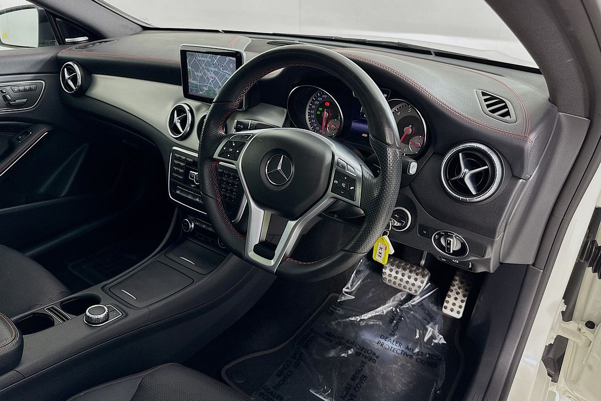 2015 Mercedes-Benz CLA 250 SPORT 4MATIC 117 MY15
