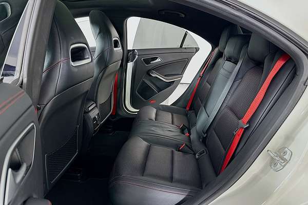 2015 Mercedes-Benz CLA 250 SPORT 4MATIC 117 MY15
