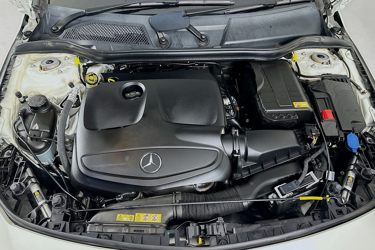 2015 Mercedes-Benz CLA 250 SPORT 4MATIC 117 MY15