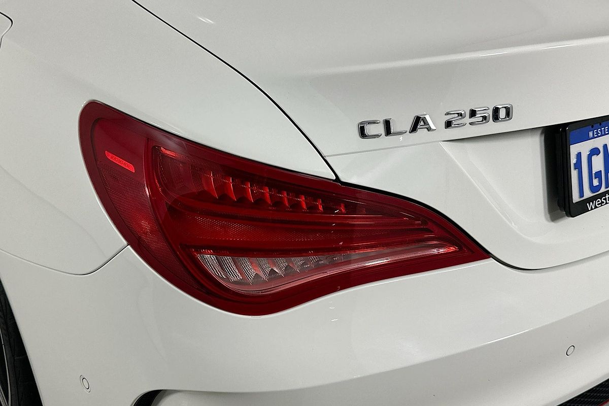 2015 Mercedes-Benz CLA 250 SPORT 4MATIC 117 MY15