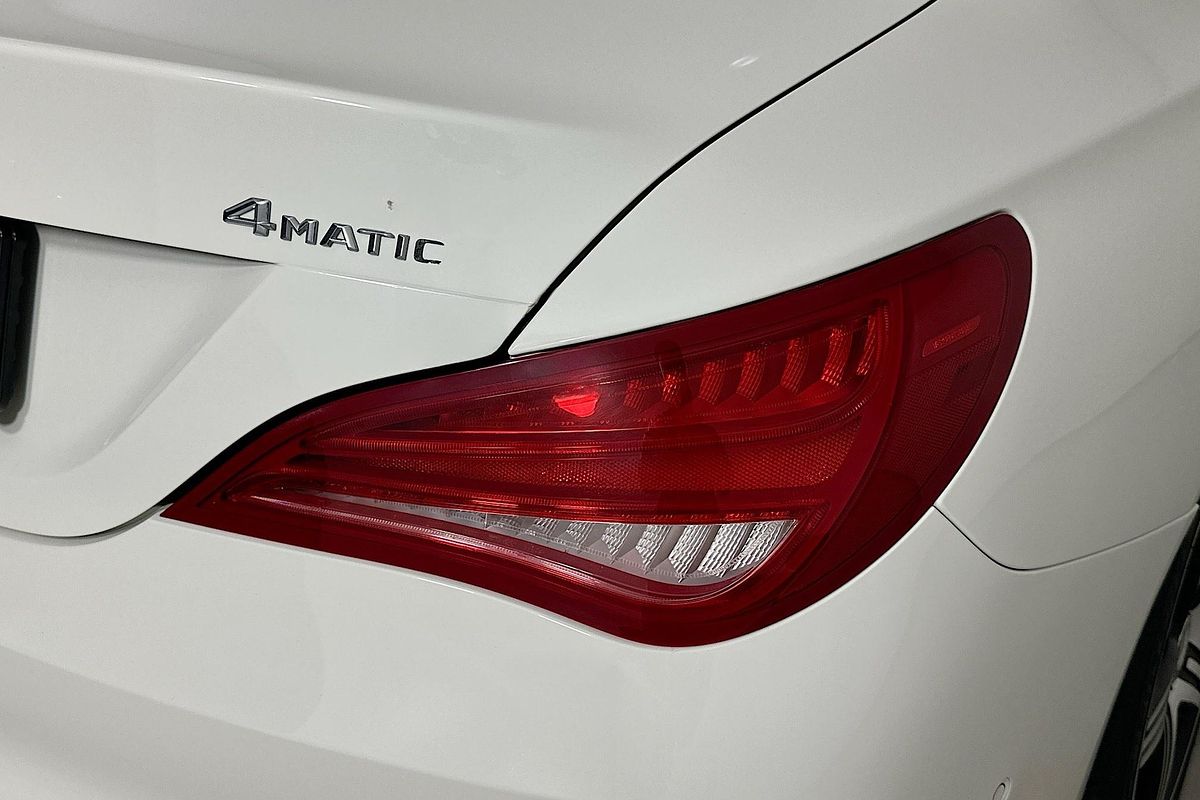 2015 Mercedes-Benz CLA 250 SPORT 4MATIC 117 MY15