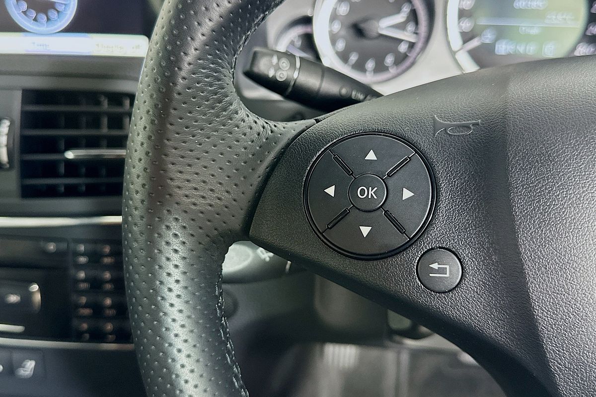 2010 Mercedes-Benz E250 CGI ELEGANCE 207