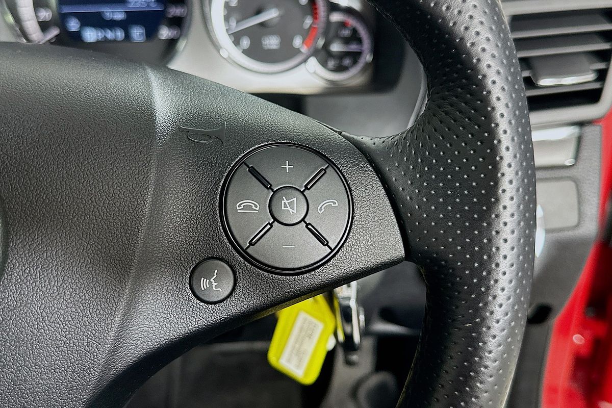 2010 Mercedes-Benz E250 CGI ELEGANCE 207