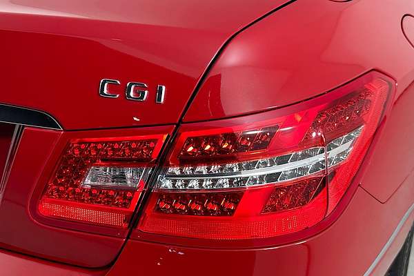 2010 Mercedes-Benz E250 CGI ELEGANCE 207