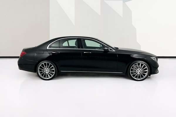 2017 Mercedes-Benz E300  213