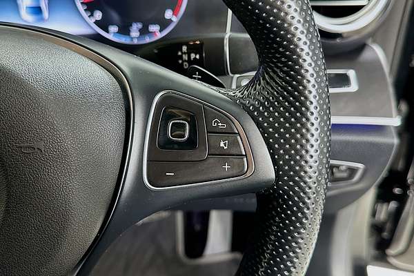 2017 Mercedes-Benz E300  213