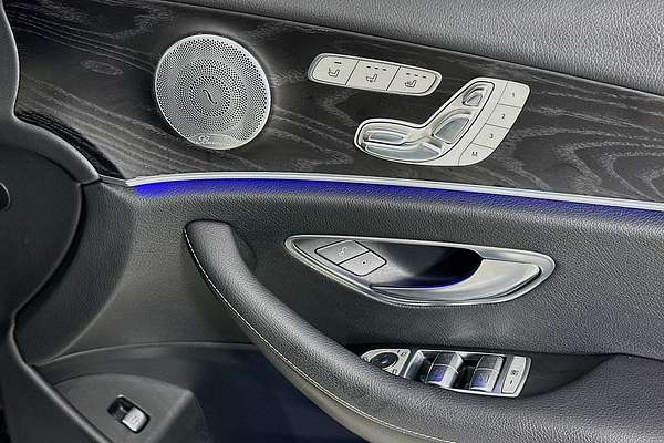 2017 Mercedes-Benz E300  213