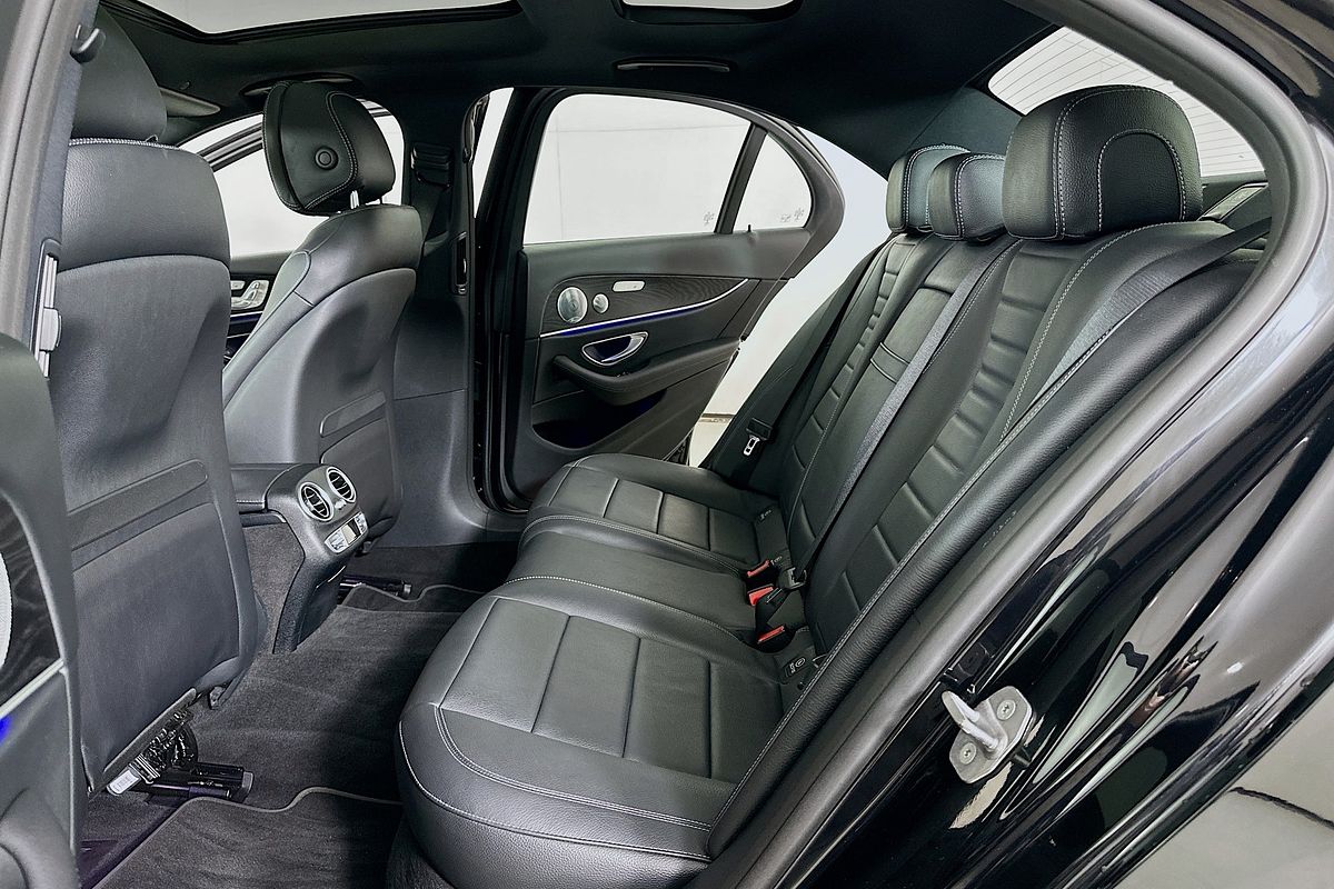 2017 Mercedes-Benz E300  213