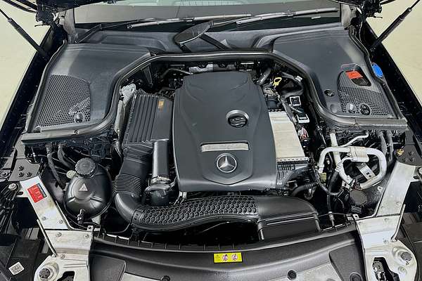 2017 Mercedes-Benz E300  213