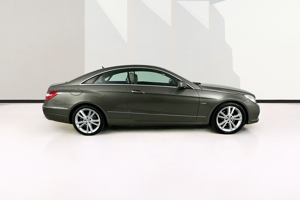 2011 Mercedes-Benz E350 ELEGANCE 207 MY11