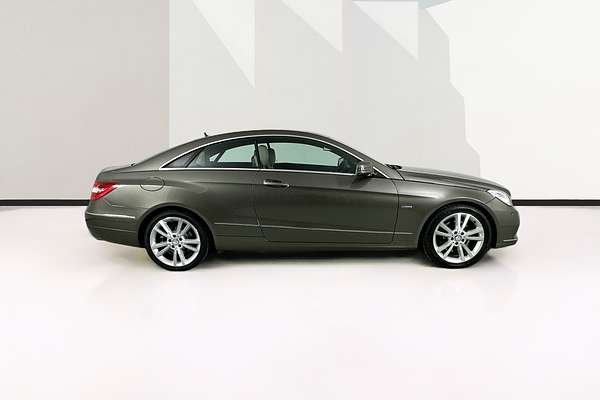 2011 Mercedes-Benz E350 ELEGANCE 207 MY11