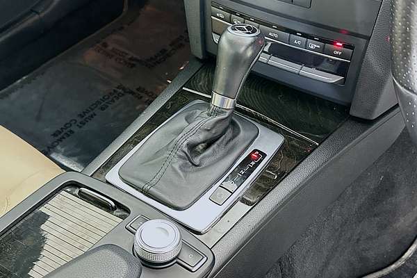 2011 Mercedes-Benz E350 ELEGANCE 207 MY11