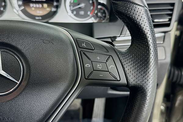 2011 Mercedes-Benz E350 ELEGANCE 207 MY11