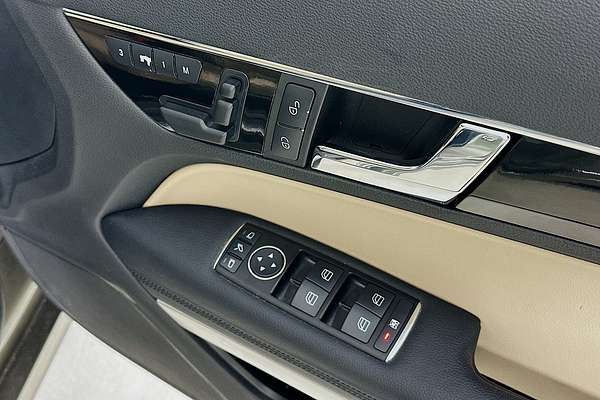 2011 Mercedes-Benz E350 ELEGANCE 207 MY11