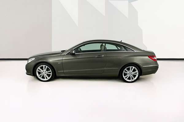 2011 Mercedes-Benz E350 ELEGANCE 207 MY11