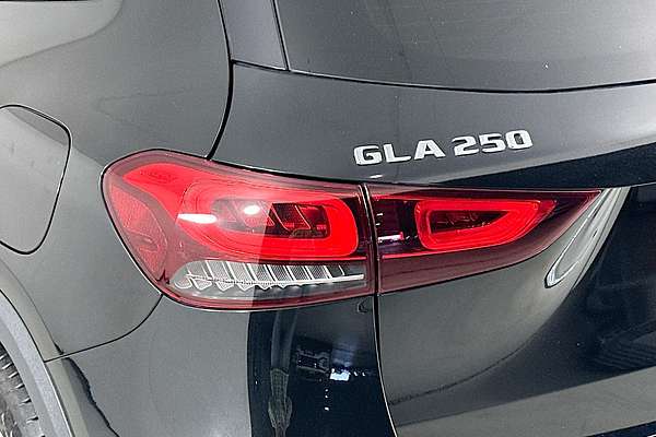 2022 Mercedes-Benz GLA 250 4MATIC H247 MY22