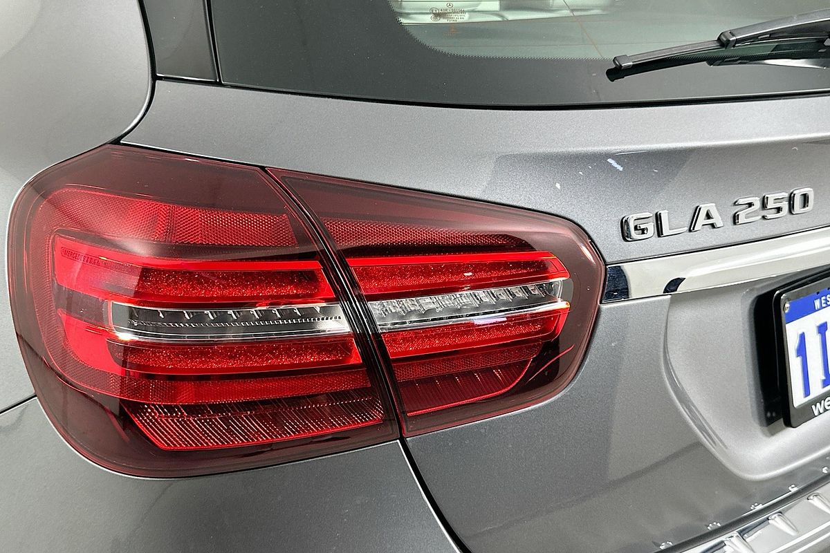 2017 Mercedes-Benz GLA 250 4MATIC X156 MY17