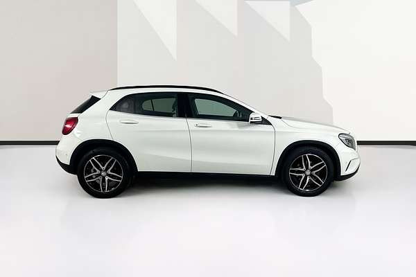 2016 Mercedes-Benz GLA 180 X156 MY16