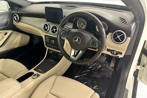 2016 Mercedes-Benz GLA 180 X156 MY16