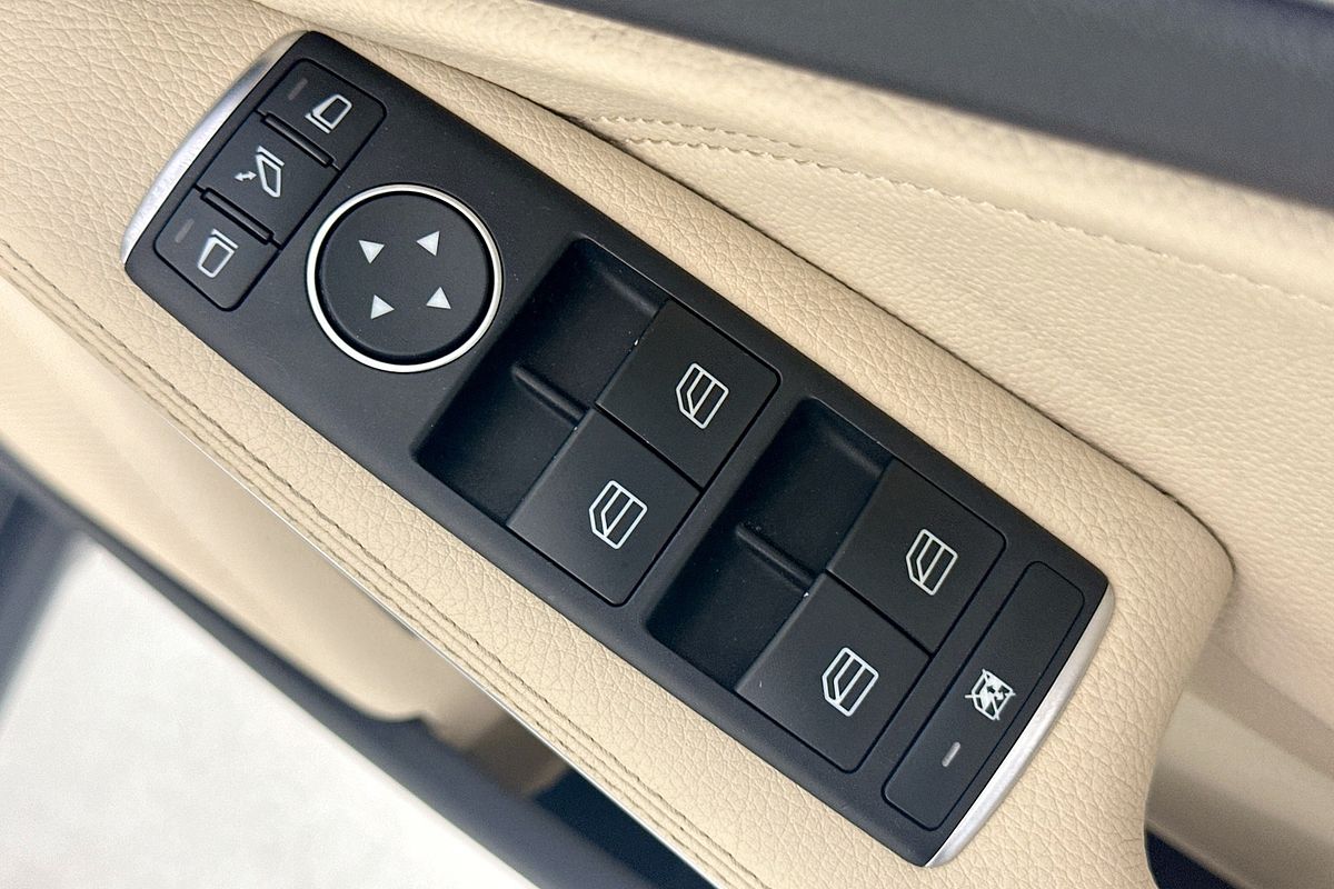 2016 Mercedes-Benz GLA 180 X156 MY16