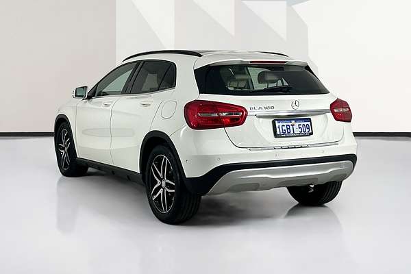 2016 Mercedes-Benz GLA 180 X156 MY16