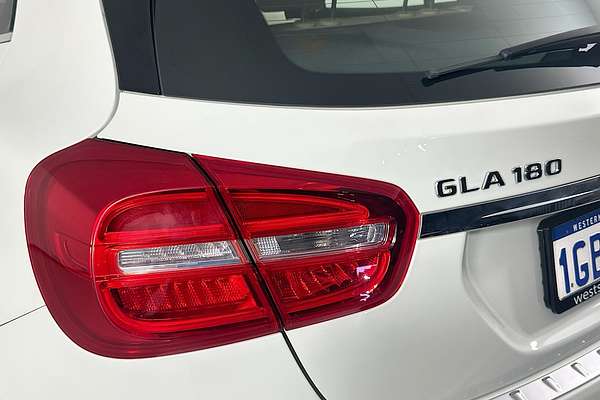 2016 Mercedes-Benz GLA 180 X156 MY16