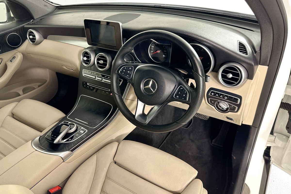 2016 Mercedes-Benz GLC 250 253