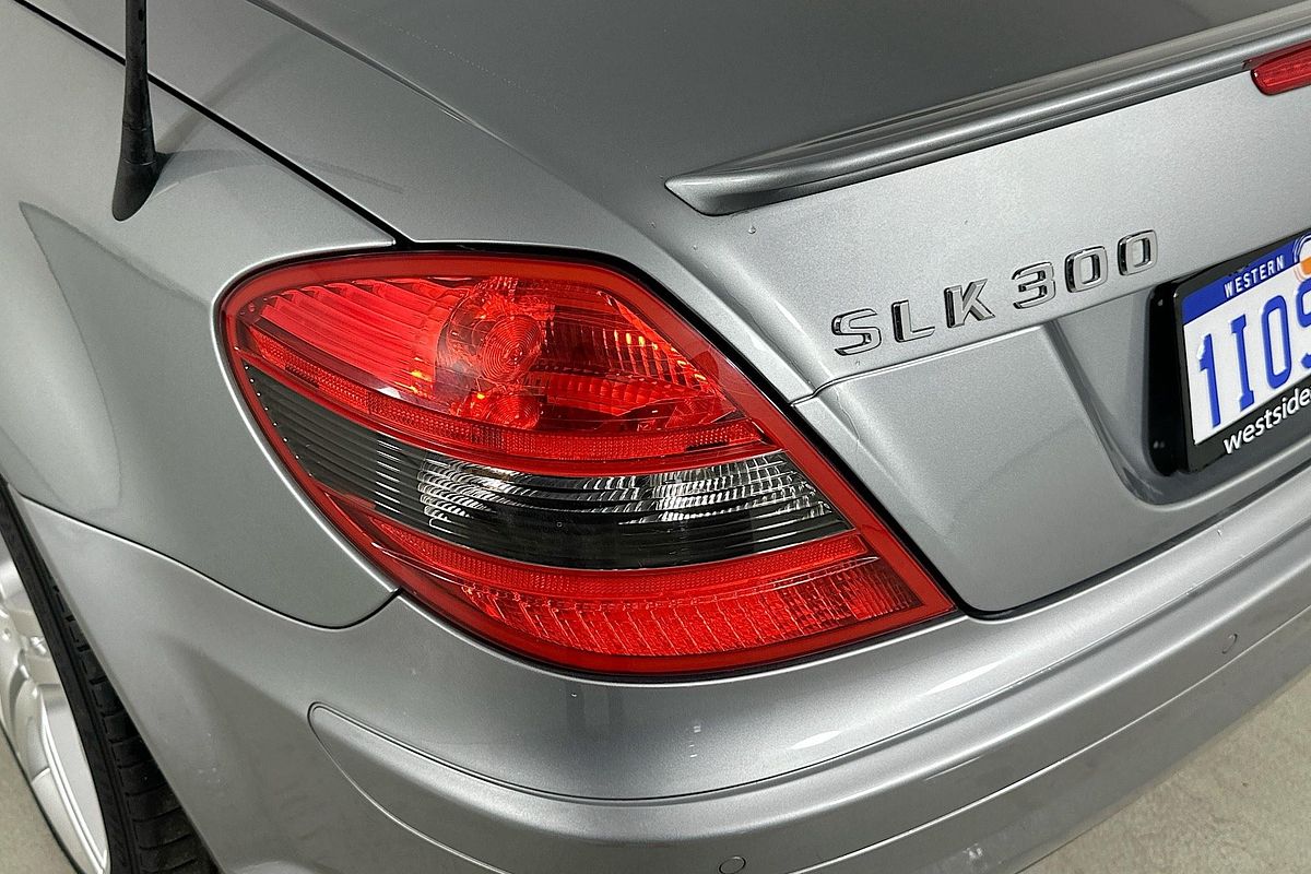 2010 Mercedes-Benz SLK 300 R171 MY10