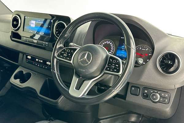 2019 Mercedes-Benz SPRINTER 419CDI VS30 MWB RWD 907 MWB Low Roof