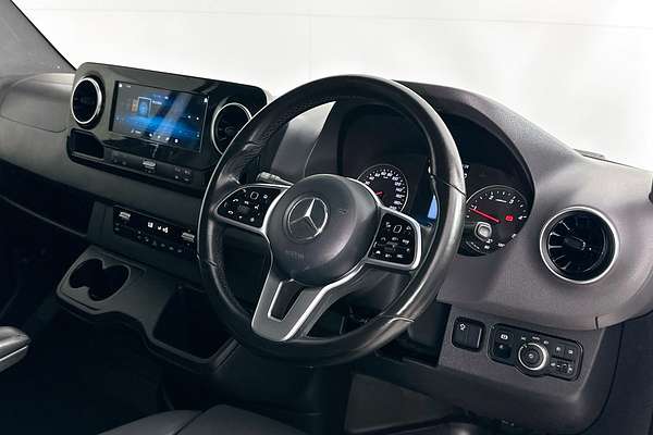 2020 Mercedes-Benz SPRINTER 419CDI VS30 MWB RWD 907 MWB Low Roof