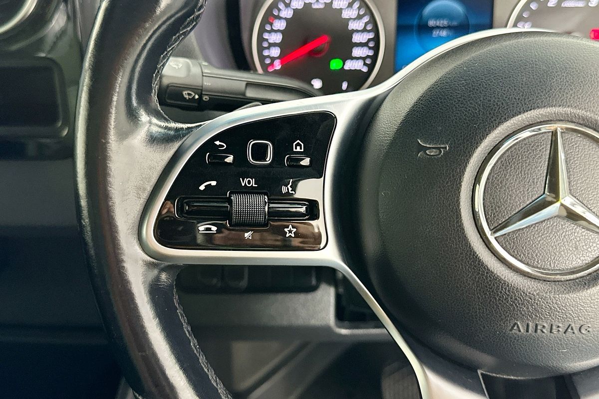 2019 Mercedes-Benz SPRINTER 419CDI VS30 MWB RWD 907 MWB Low Roof
