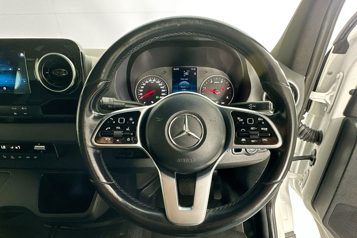 2019 Mercedes-Benz SPRINTER 419CDI VS30 MWB RWD 907 MWB Low Roof
