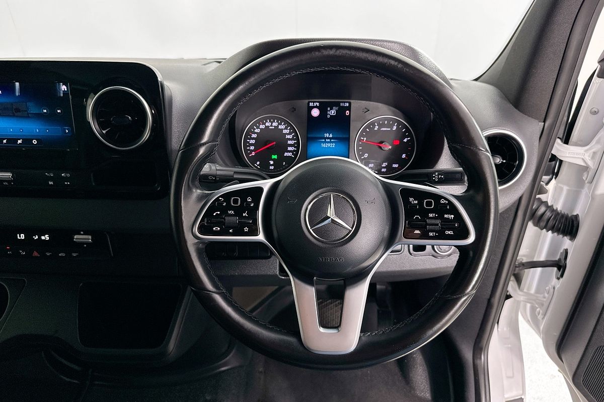 2020 Mercedes-Benz SPRINTER 419CDI VS30 MWB RWD 907 MWB Low Roof