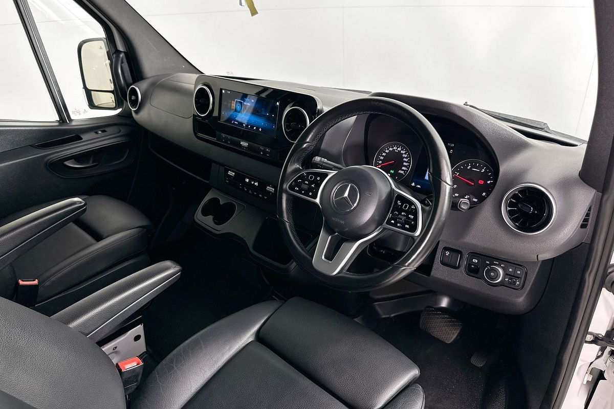 2020 Mercedes-Benz SPRINTER 419CDI VS30 MWB RWD 907 MWB Low Roof