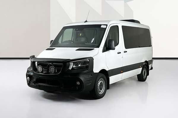 2019 Mercedes-Benz SPRINTER 419CDI VS30 MWB RWD 907 MWB Low Roof