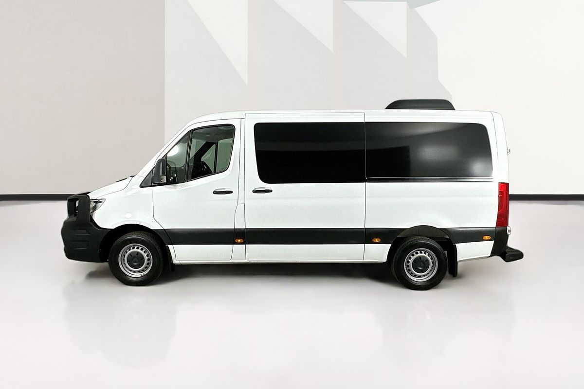 2020 Mercedes-Benz SPRINTER 419CDI VS30 MWB RWD 907 MWB Low Roof