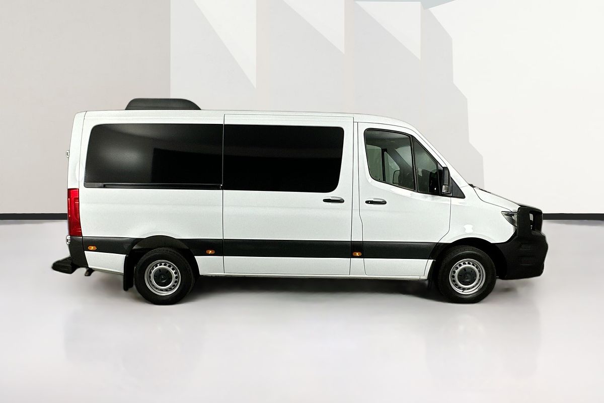 2020 Mercedes-Benz SPRINTER 419CDI VS30 MWB RWD 907 MWB Low Roof