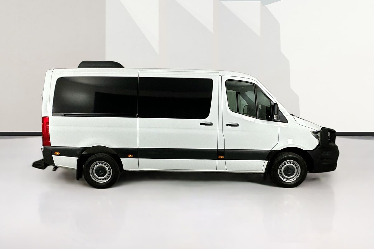 2020 Mercedes-Benz SPRINTER 419CDI VS30 MWB RWD 907 MWB Low Roof
