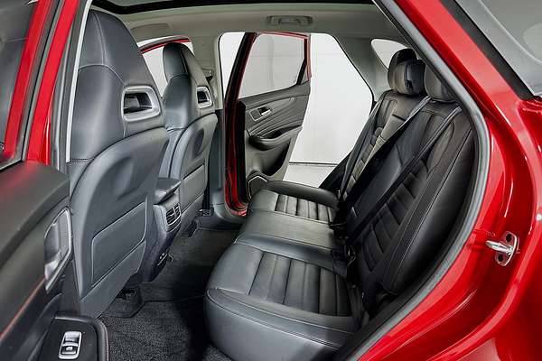 2024 MG HS +EV Essence SAS23