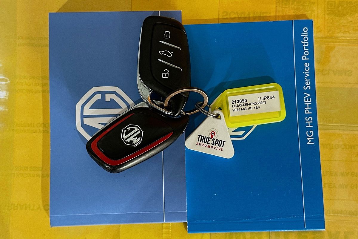 2024 MG HS +EV Essence SAS23