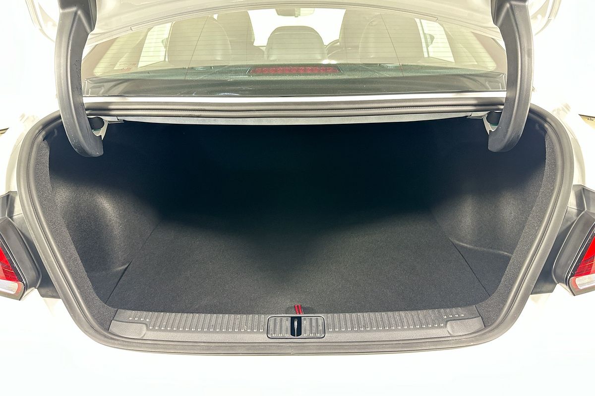 2024 MG MG5 VIBE MY24