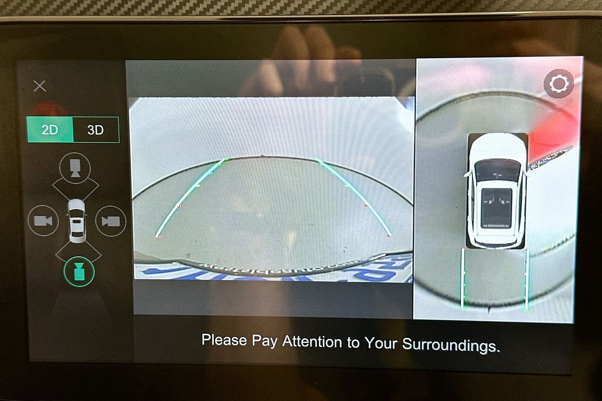 2023 MG ZST ESSENCE MY22