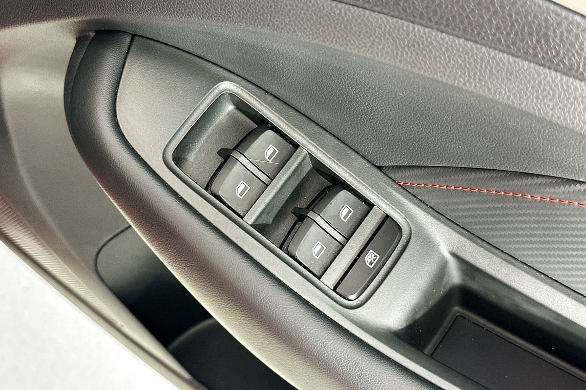 2023 MG ZST ESSENCE MY22