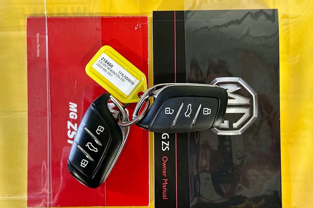 2023 MG ZST ESSENCE MY22