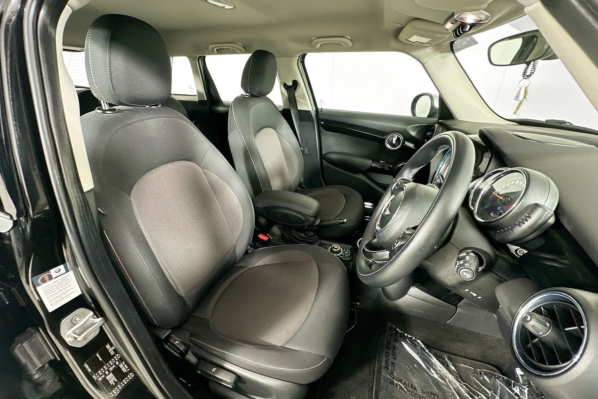 2016 MINI COOPER CLUBMAN F54