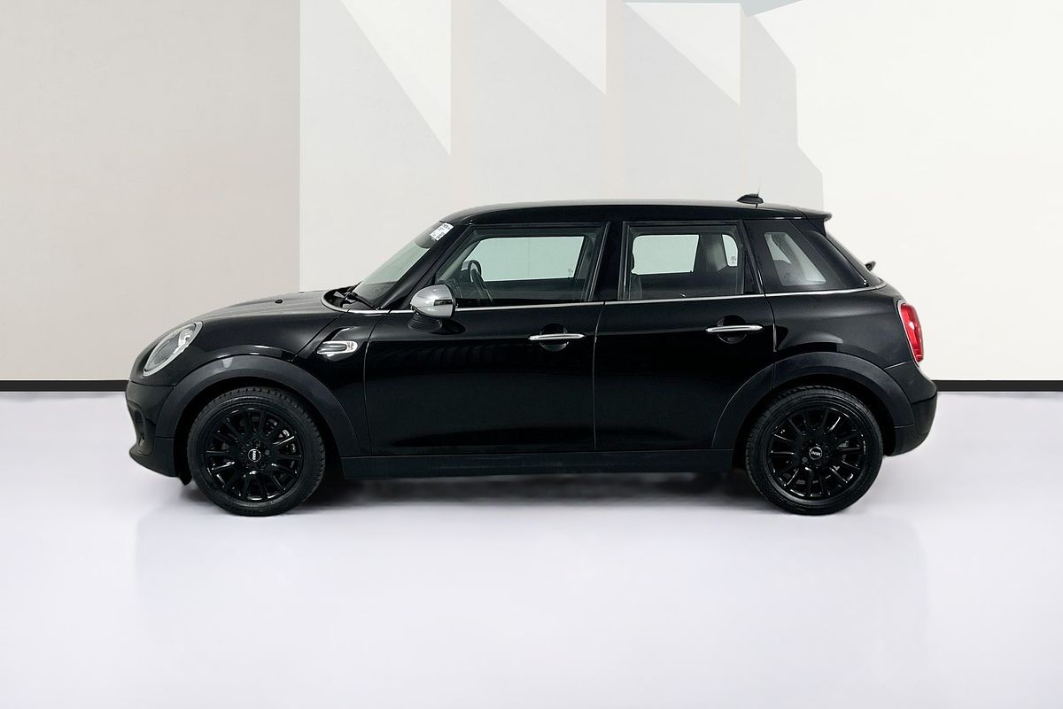 2016 MINI COOPER CLUBMAN F54