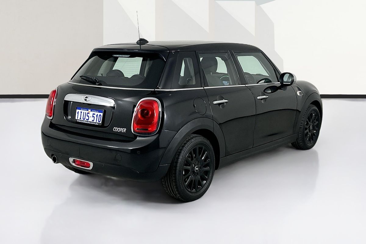 2016 MINI COOPER CLUBMAN F54